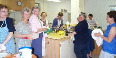 Potluck June 2000 Kitchen.jpg (24796 bytes)